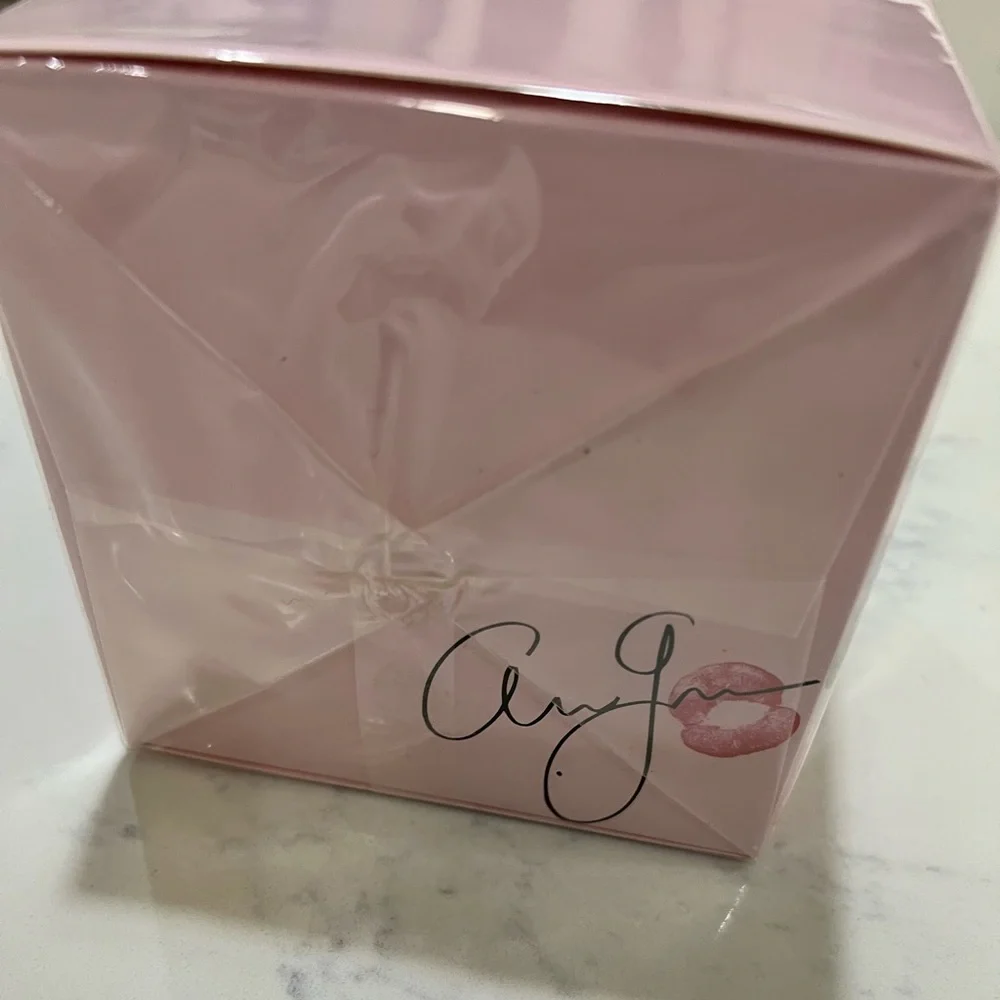 Ariana Grande Sweet Like Candy Perfume - Soft Pink 3.4 FL OZ 100 ml - Picture 7 of 8